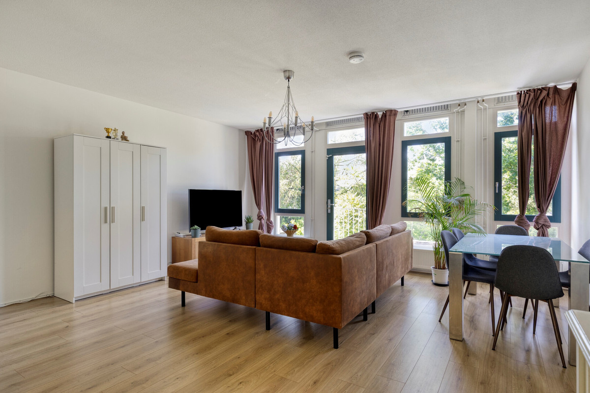 Appartement te koop: Pieter Van Damstraat 42F, Almere