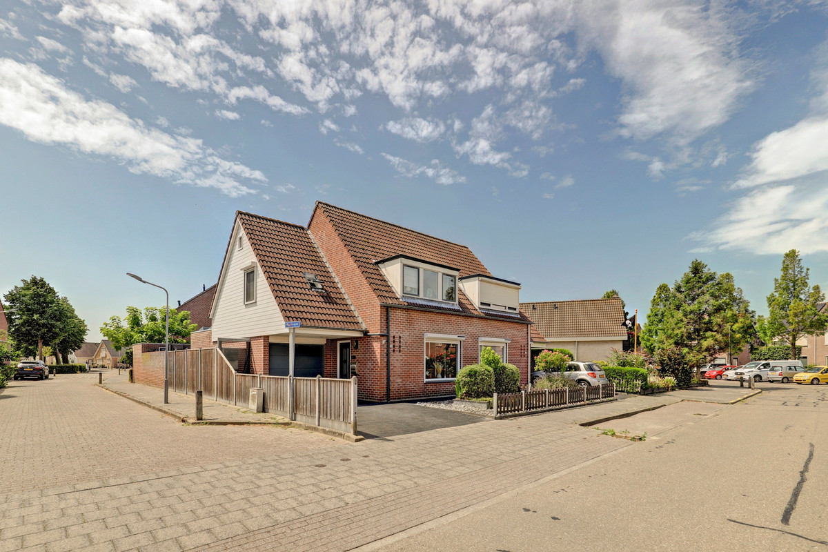 Twee-onder-één-kap te koop: Veersegat 26, Arnemuiden
