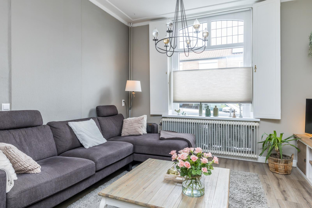 Tussenwoning te koop: Overbroekerstraat 25, Hoensbroek