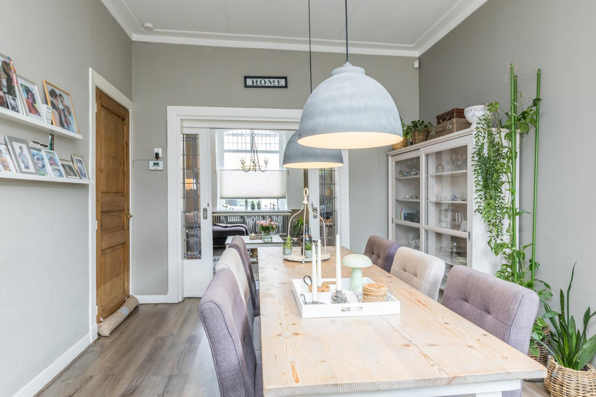 Tussenwoning te koop: Overbroekerstraat 25, Hoensbroek