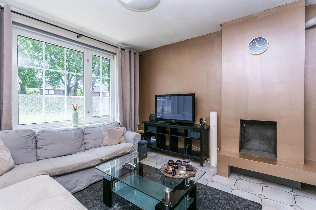 Tussenwoning te koop: Jonker Cluttstraat 51, Brunssum