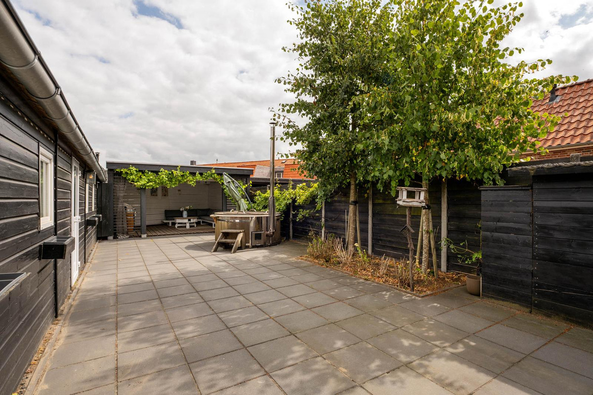 Twee-onder-één-kap te koop: Maststraat 18, Hoogerheide