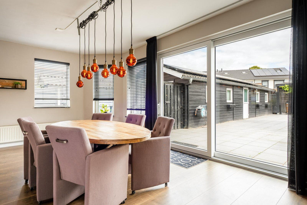 Twee-onder-één-kap te koop: Maststraat 18, Hoogerheide