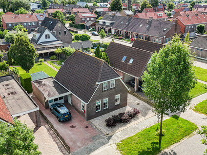 Burgemeester van der Veenweg 18
