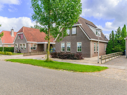Burgemeester van der Veenweg 18