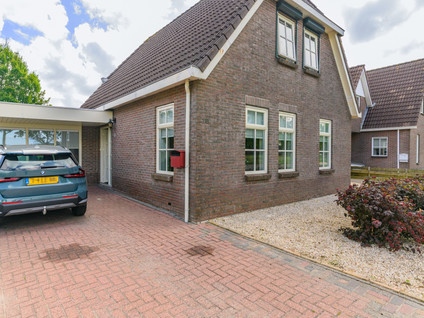 Burgemeester van der Veenweg 18
