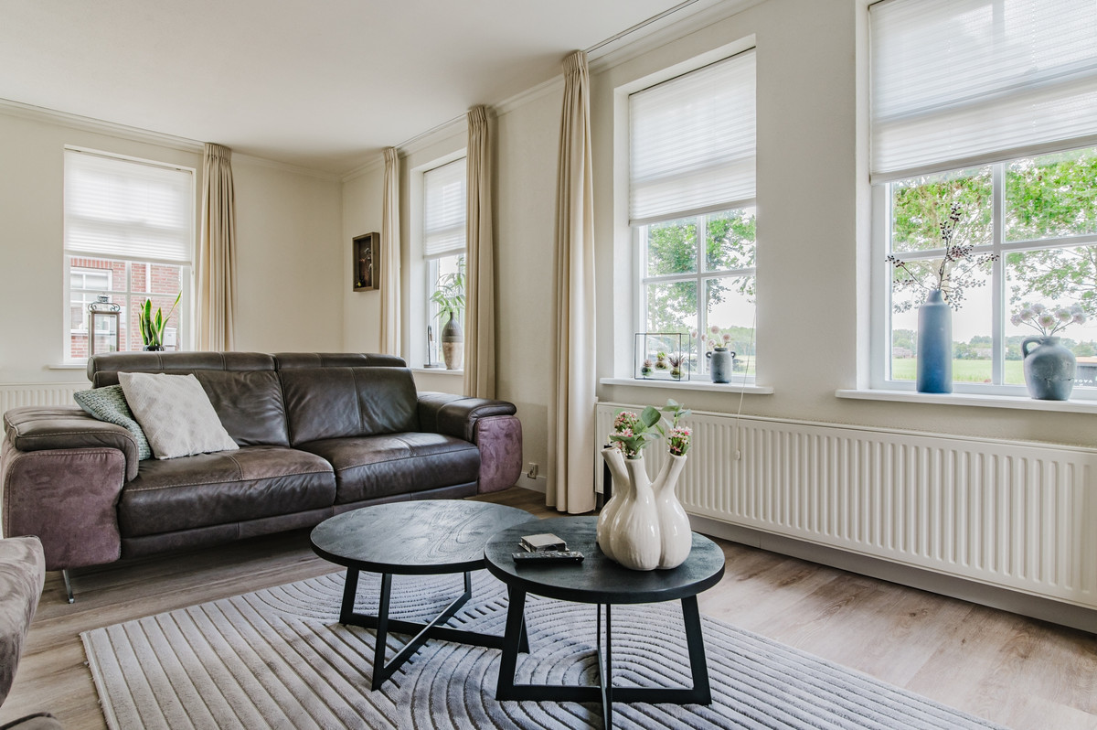 Vrijstaande woning te koop: Burgemeester van der Veenweg 18, Ossenzijl