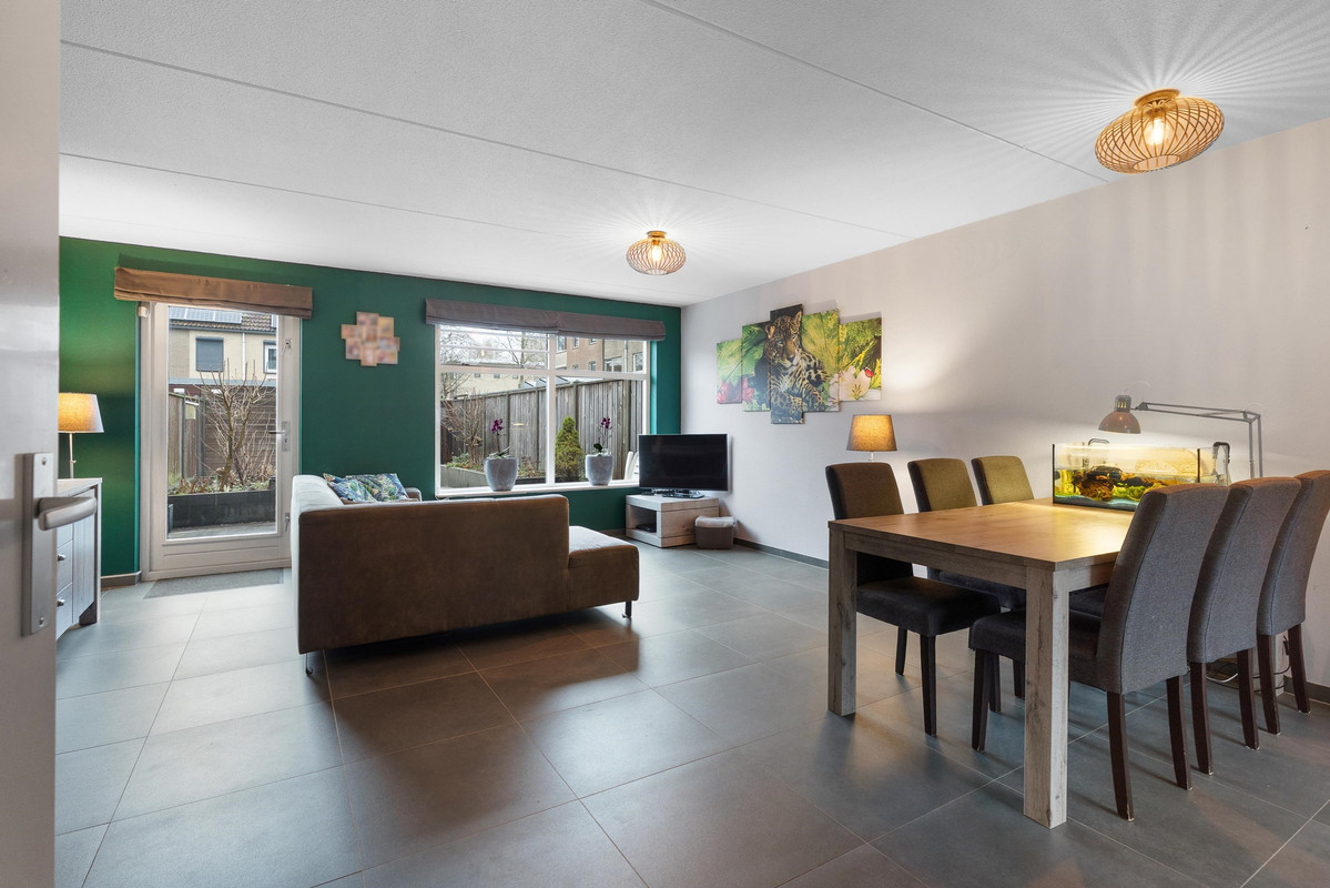 4-phòng nhà & gia đình đơn diện tích 105 m²