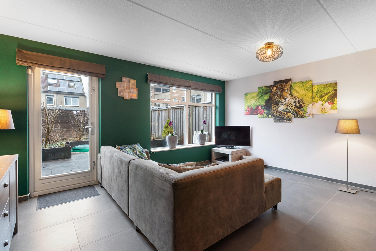 Hoekwoning te koop: Swingstraat 2, Almere