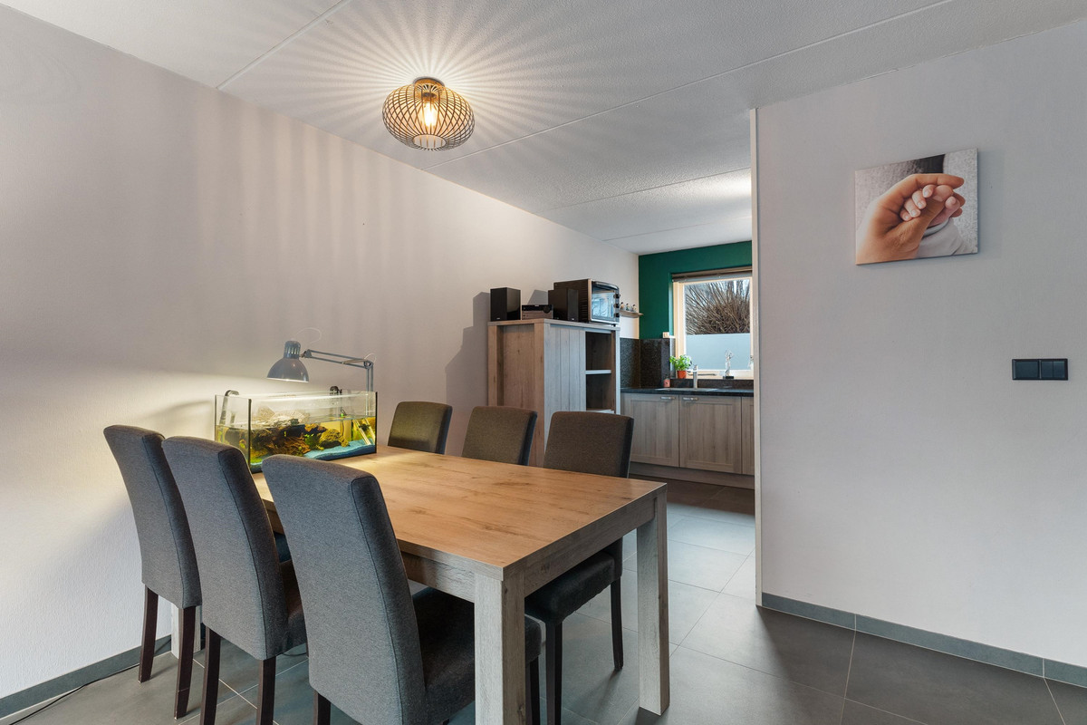 Hoekwoning te koop: Swingstraat 2, Almere