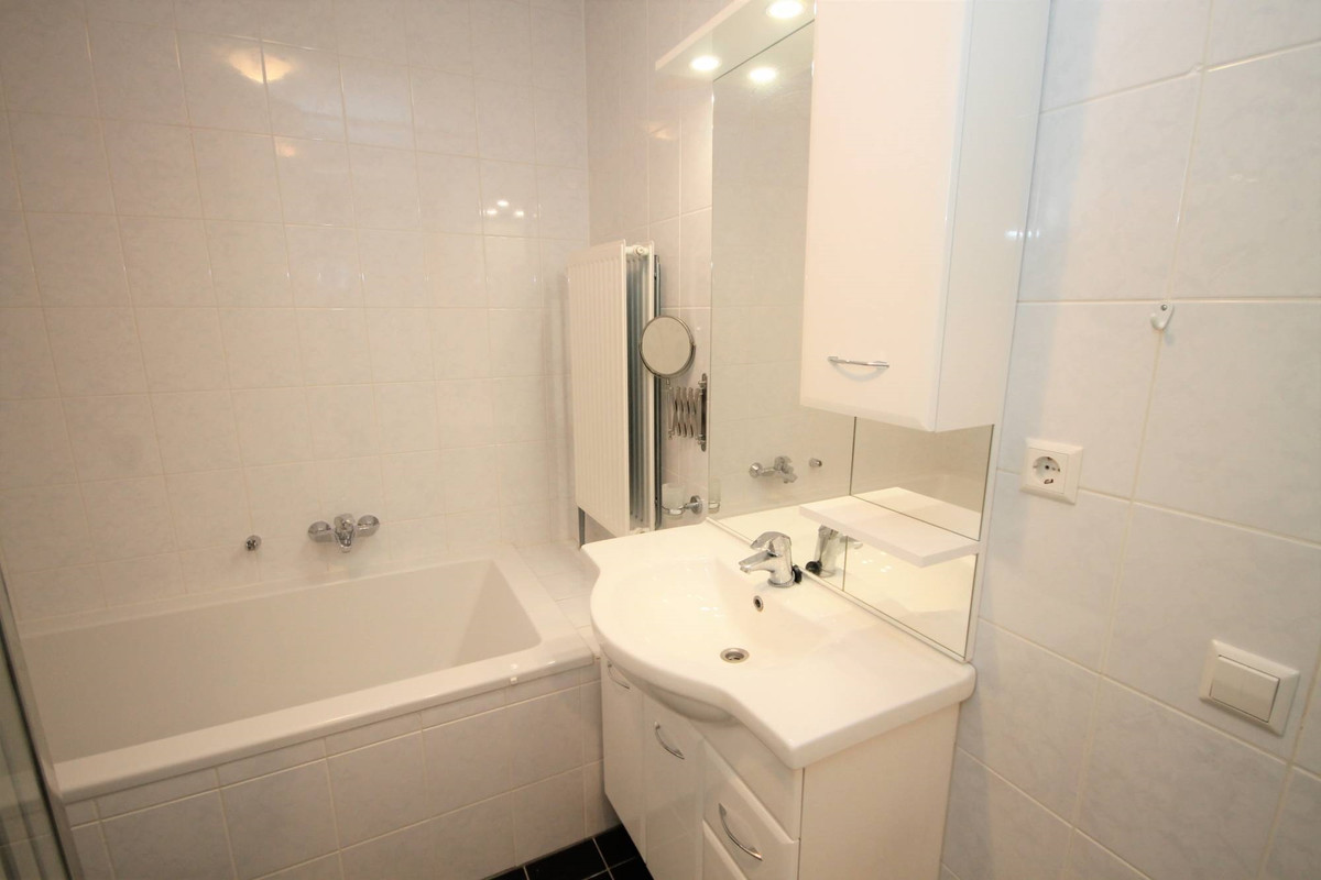 Appartement te huur: Simon Carmiggelthof 95, 'S-Gravenhage
