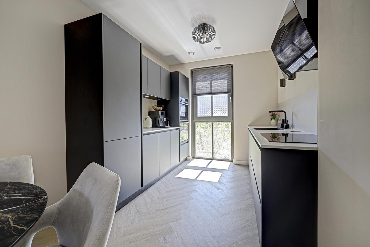Tussenwoning te koop: Elementenweg 88, Spijkenisse