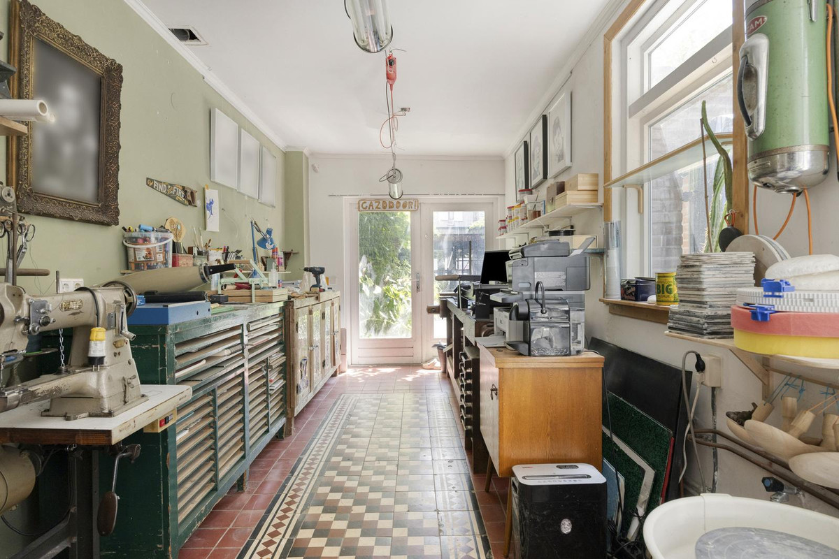 Tussenwoning te koop: Korvelseweg 34, Tilburg