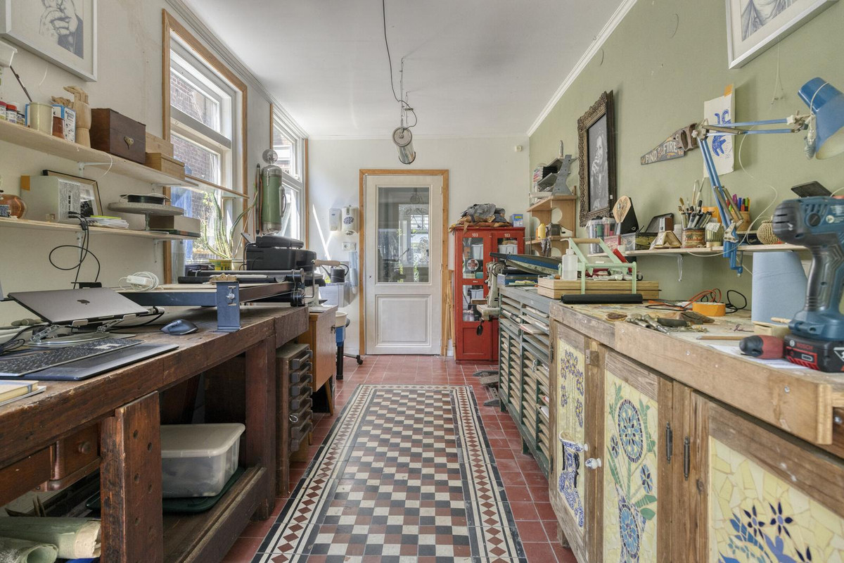 Tussenwoning te koop: Korvelseweg 34, Tilburg
