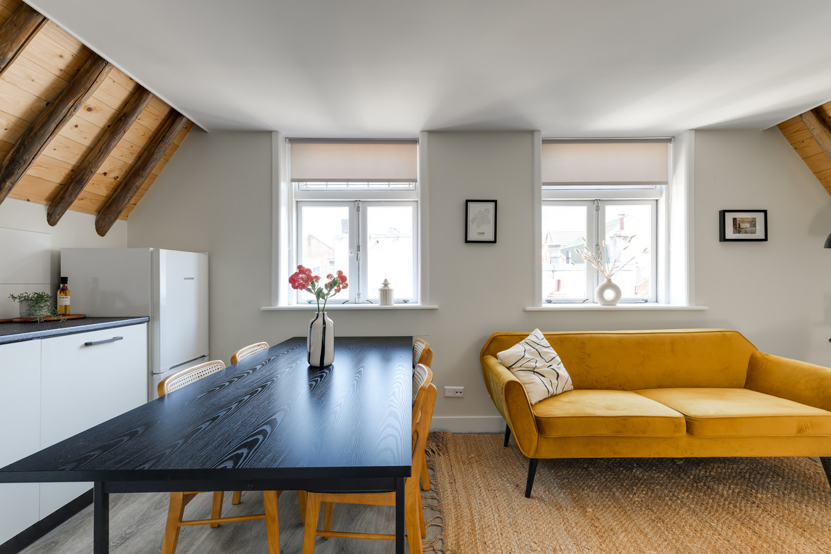 Studio te koop: Apothekersdijk 12D, Leiden