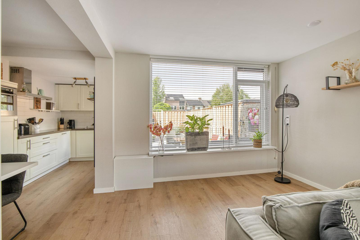 Tussenwoning te koop: Tulpenstraat 3, Rozenburg