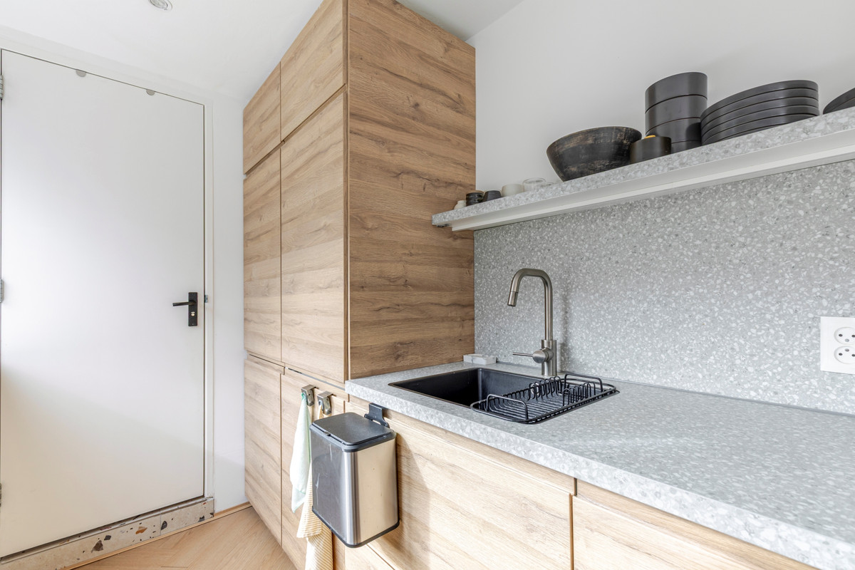 Tussenwoning te koop: Jodocus van Lodensteinstraat 17, Utrecht