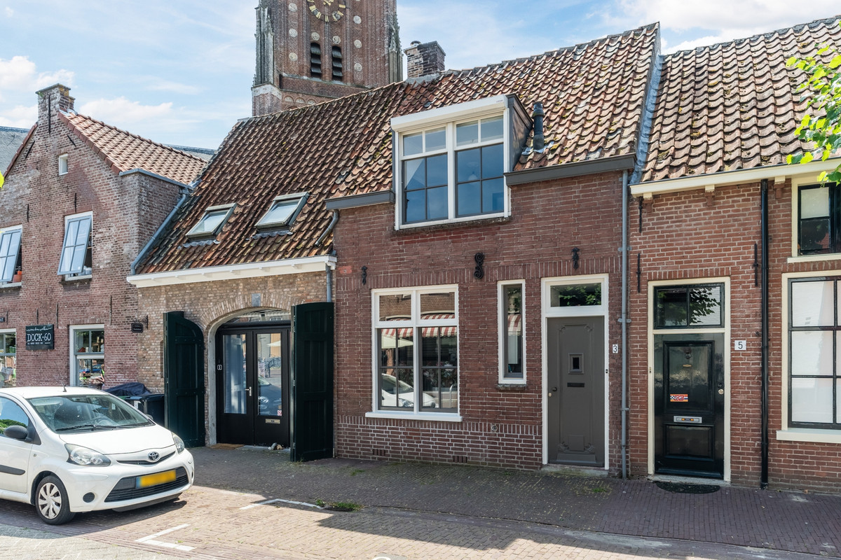 Tussenwoning te koop: Bagijnestraat 3, Woudrichem