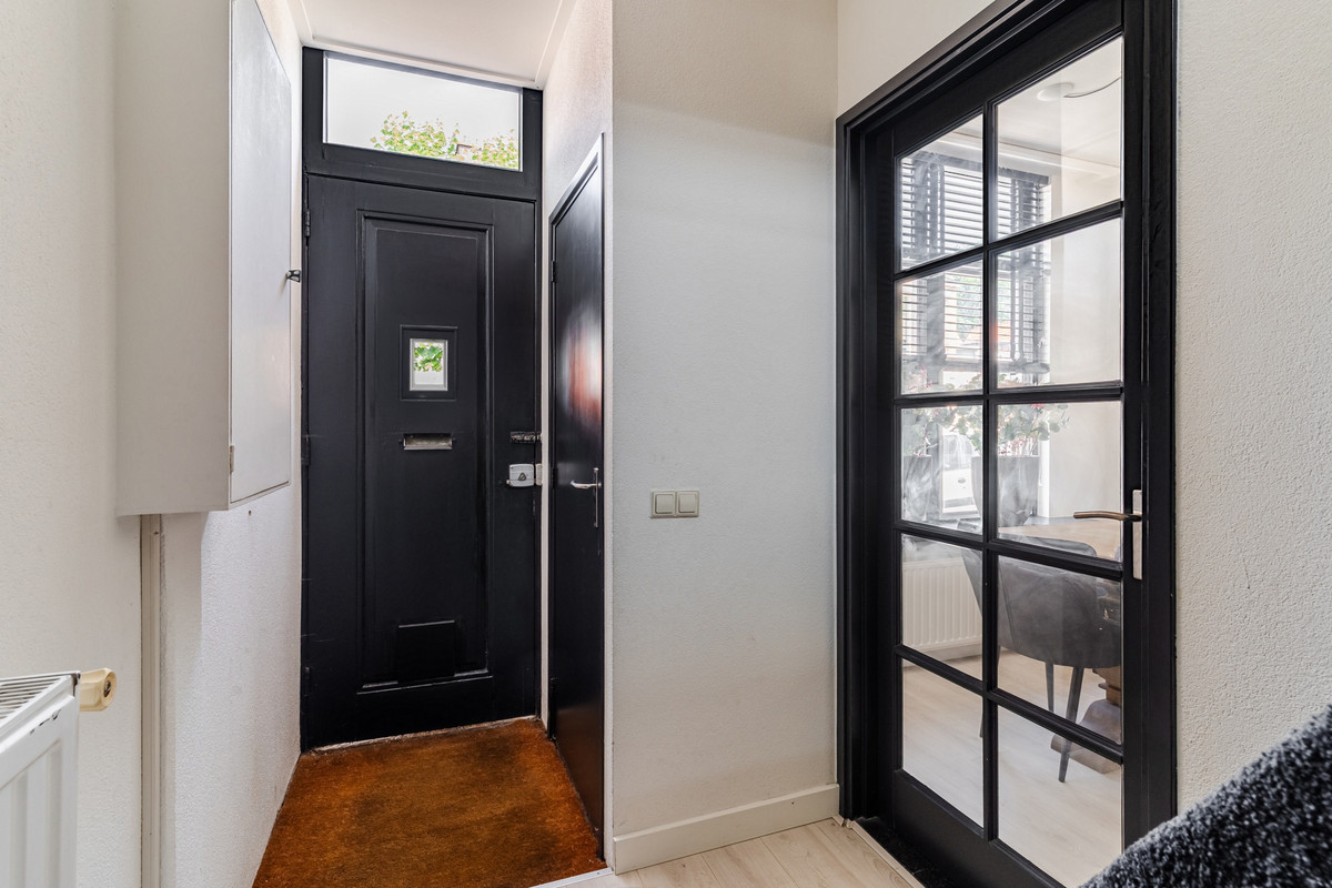 Tussenwoning te koop: Bagijnestraat 3, Woudrichem