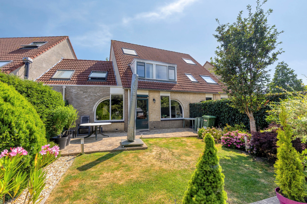 Tussenwoning te koop: Hendrik Marsmanplein 23, Gorinchem