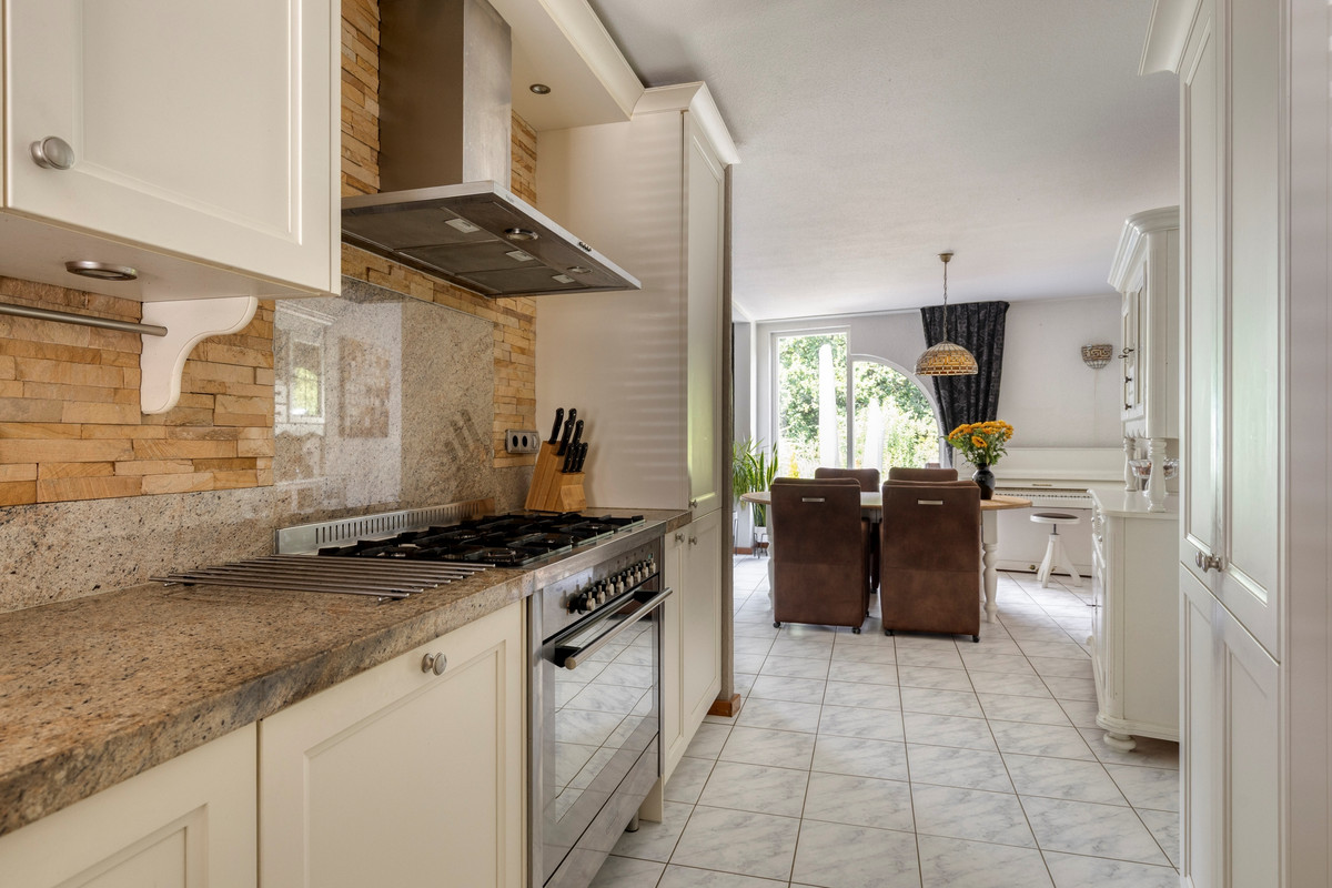 Tussenwoning te koop: Hendrik Marsmanplein 23, Gorinchem