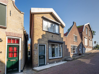 Voorstraat 6