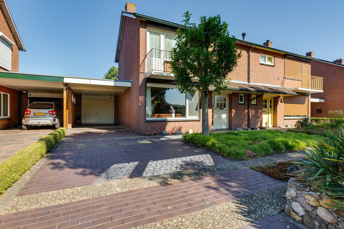 Twee-onder-één-kap te koop: Kampstraat 18, Beltrum