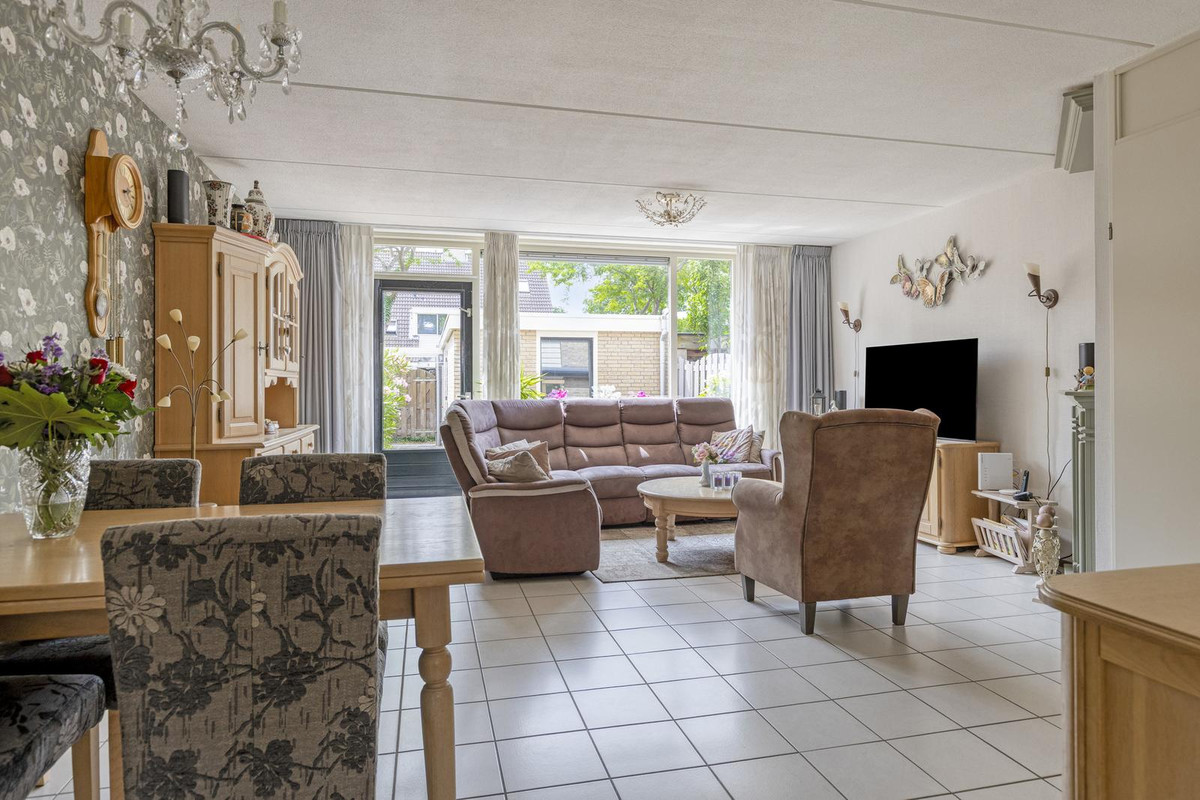 Tussenwoning te koop: Jozef Israëlsstraat 30, Krimpen Aan Den Ijssel
