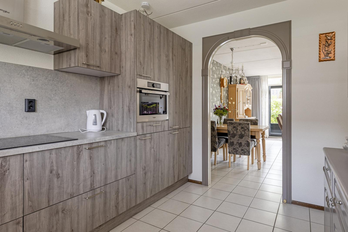 Tussenwoning te koop: Jozef Israëlsstraat 30, Krimpen Aan Den Ijssel