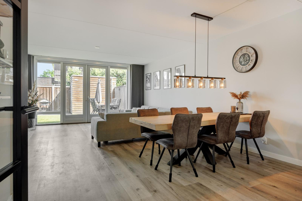 Tussenwoning te koop: Esperloop 5, Heesch