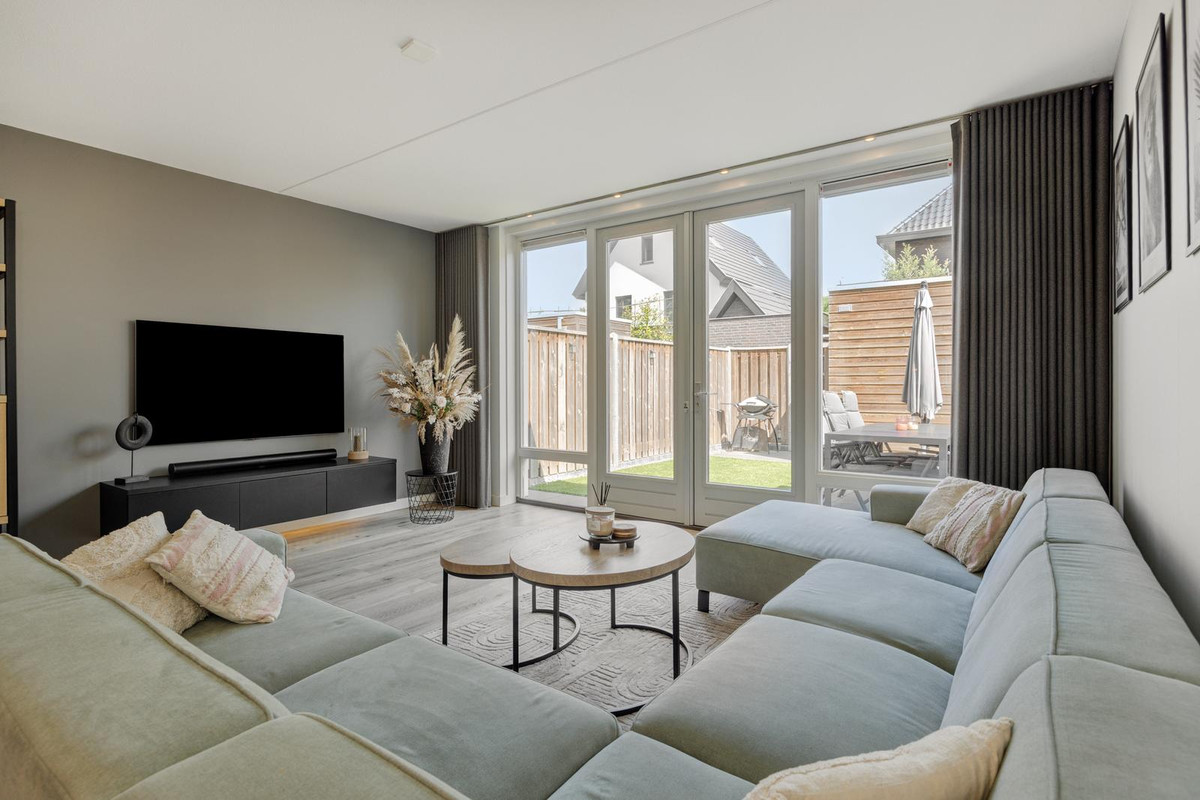 Tussenwoning te koop: Esperloop 5, Heesch