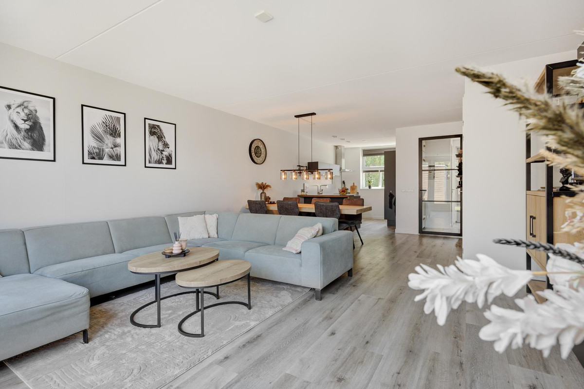 Tussenwoning te koop: Esperloop 5, Heesch