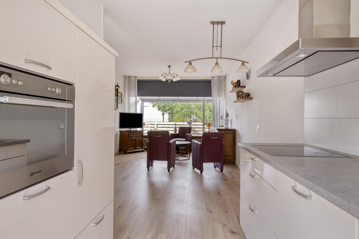 Tussenwoning te koop: Forsythialaan 54, Winterswijk
