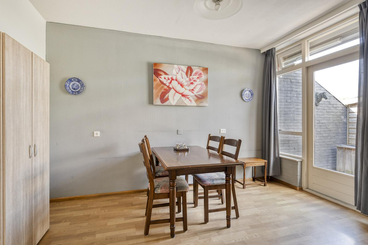 Tussenwoning te koop: Forsythialaan 54, Winterswijk