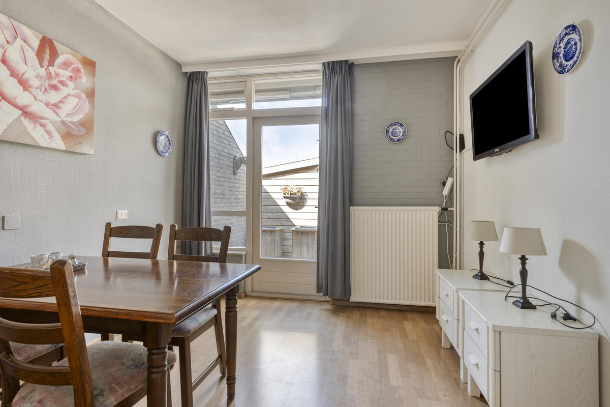 Tussenwoning te koop: Forsythialaan 54, Winterswijk