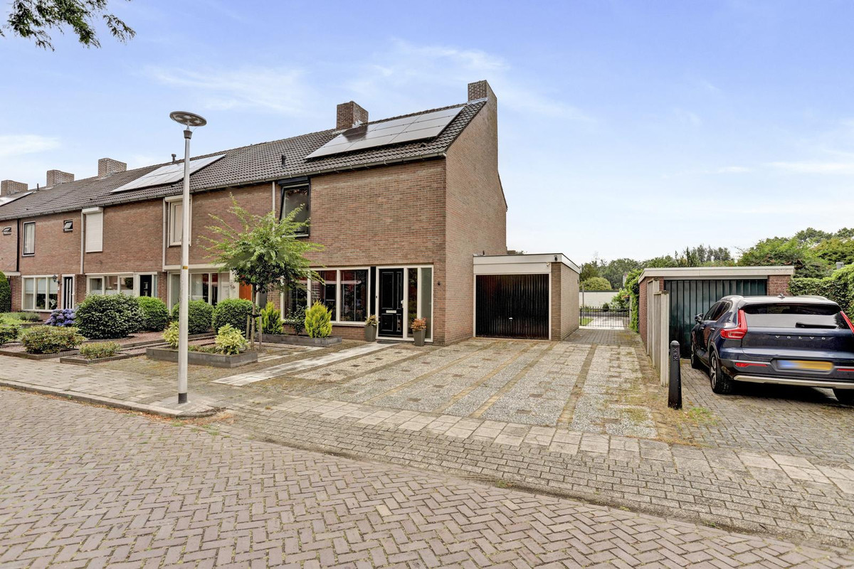 Hoekwoning te koop: Cato Elderinklaan 29, Almelo