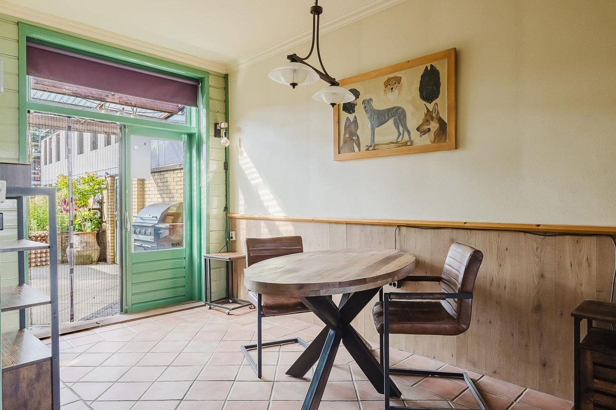 Twee-onder-één-kap te koop: Bosscheweg 234, Tilburg