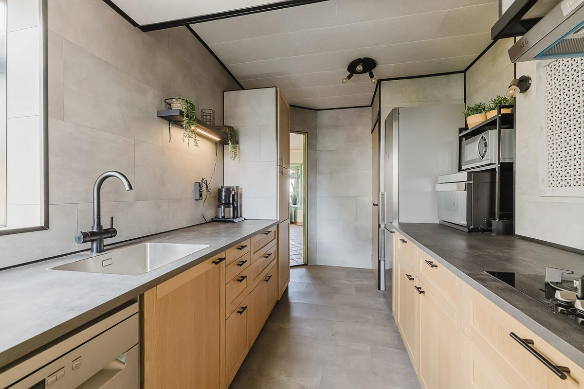 Twee-onder-één-kap te koop: Bosscheweg 234, Tilburg