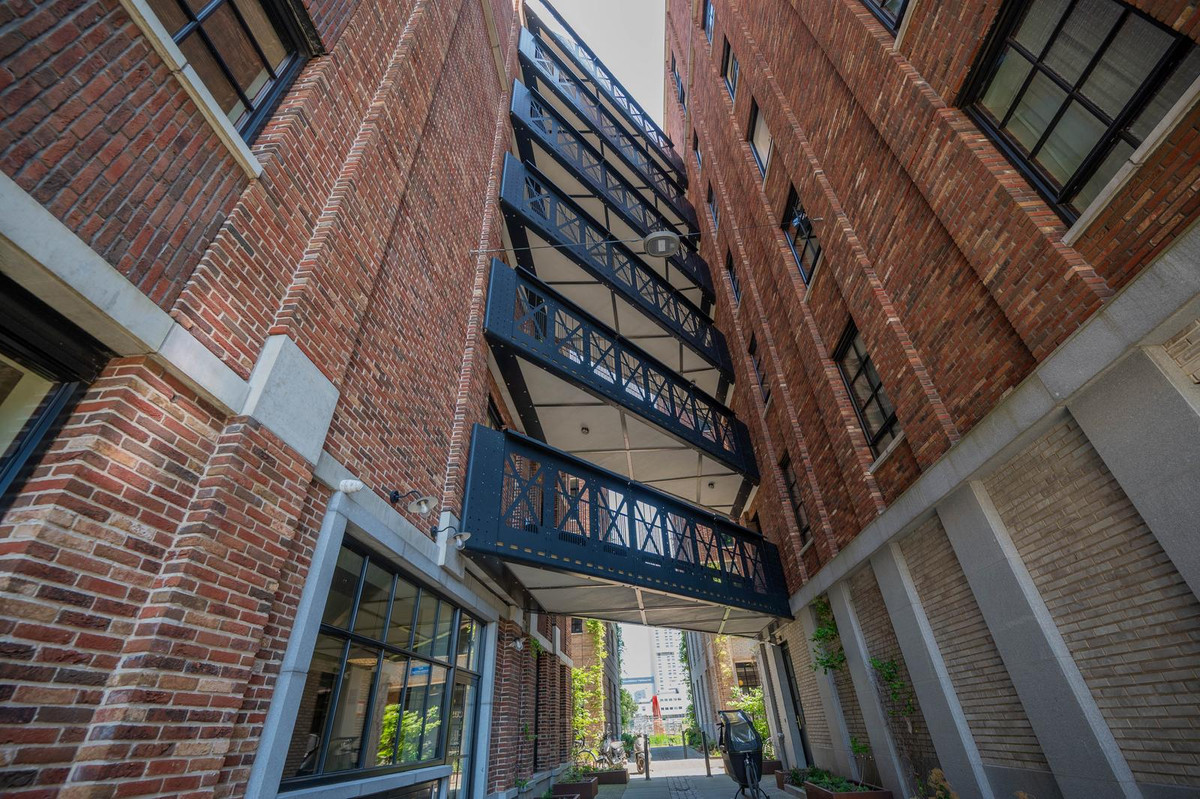 Appartement te huur: Abraham Tuschinskistraat 61, Rotterdam