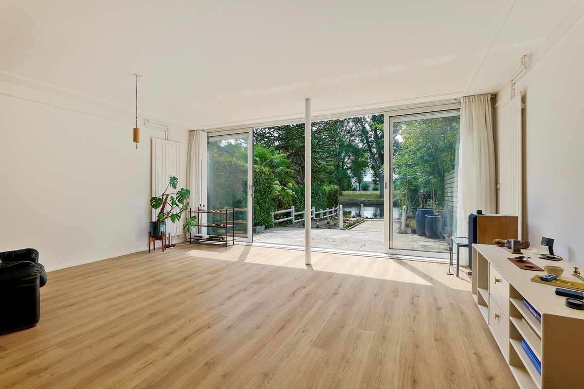 Tussenwoning te koop: Funke Küpperstraat 67, Amsterdam