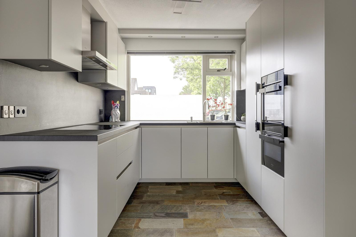 Hoekwoning te koop: Wilhelmina Hofman-Pootstraat 56, Spijkenisse