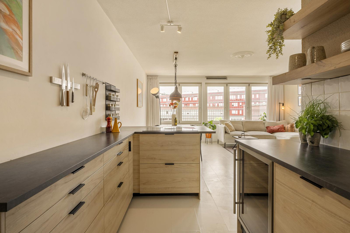 Appartement te koop: Bos en Lommerplein 82, Amsterdam
