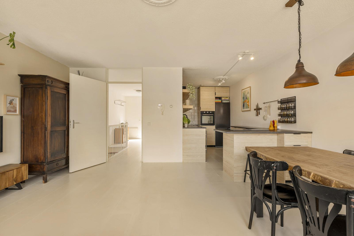 Appartement te koop: Bos en Lommerplein 82, Amsterdam
