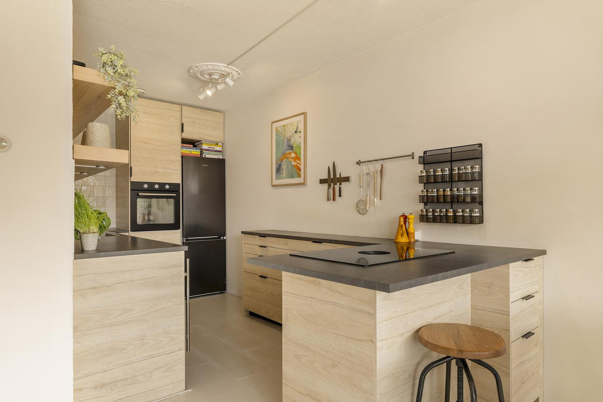 Appartement te koop: Bos en Lommerplein 82, Amsterdam