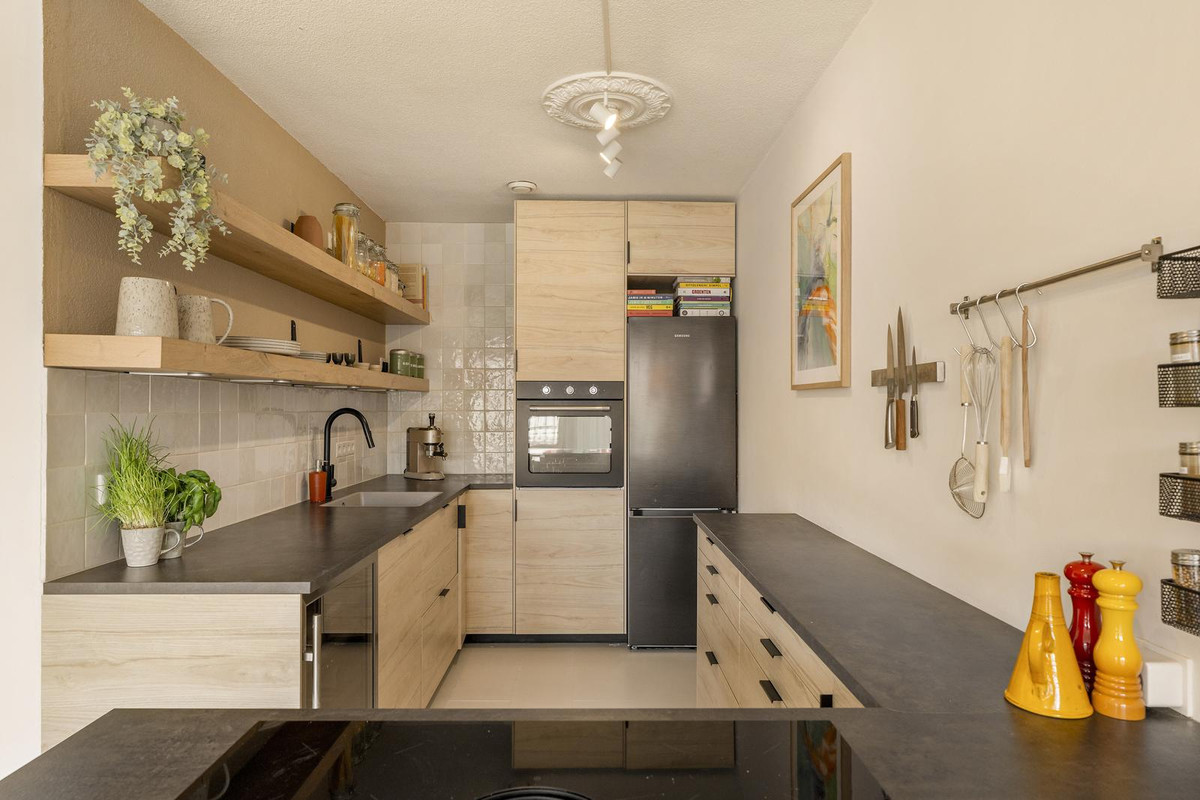Appartement te koop: Bos en Lommerplein 82, Amsterdam