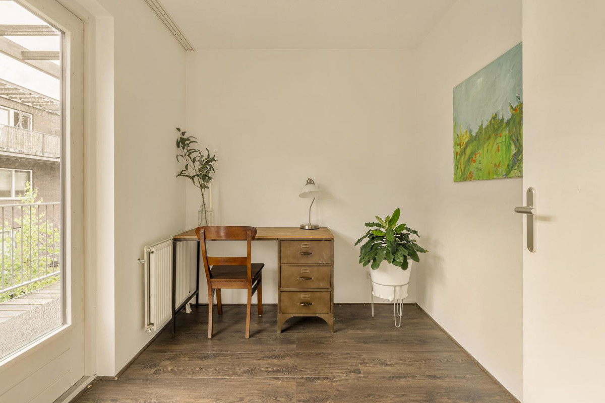 Appartement te koop: Bos en Lommerplein 82, Amsterdam