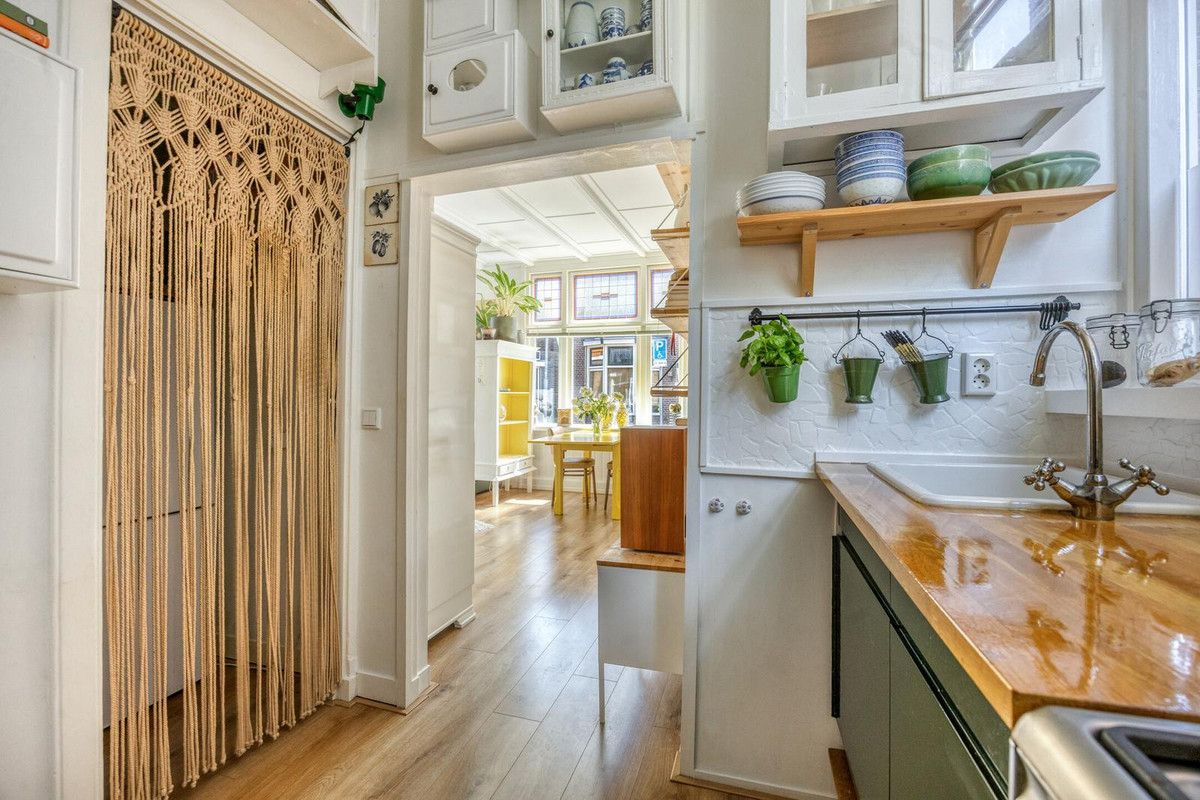 Hoekwoning te koop: Prins Hendrikstraat 128, Zaandam