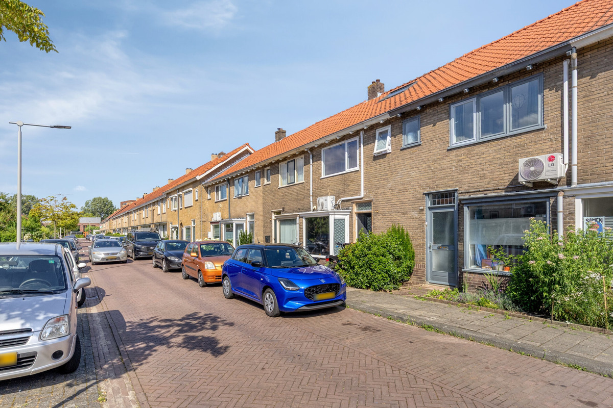 Tussenwoning te koop: Karperstraat 113, Arnhem