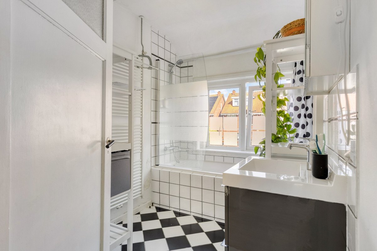 Tussenwoning te koop: Karperstraat 113, Arnhem