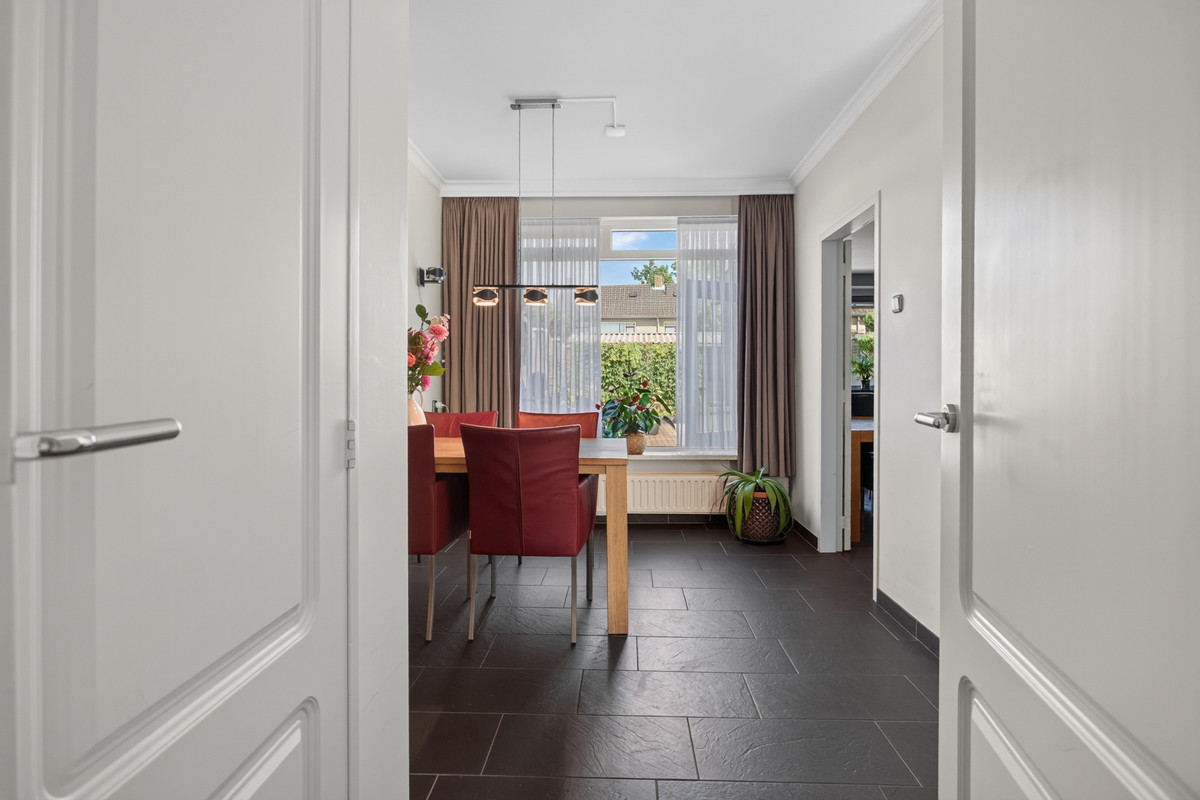 Tussenwoning te koop: Reesstraat 14, Made